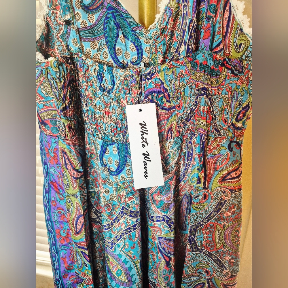 White Waves Colorful Paisley‎ Dress - Picture 3 of 3